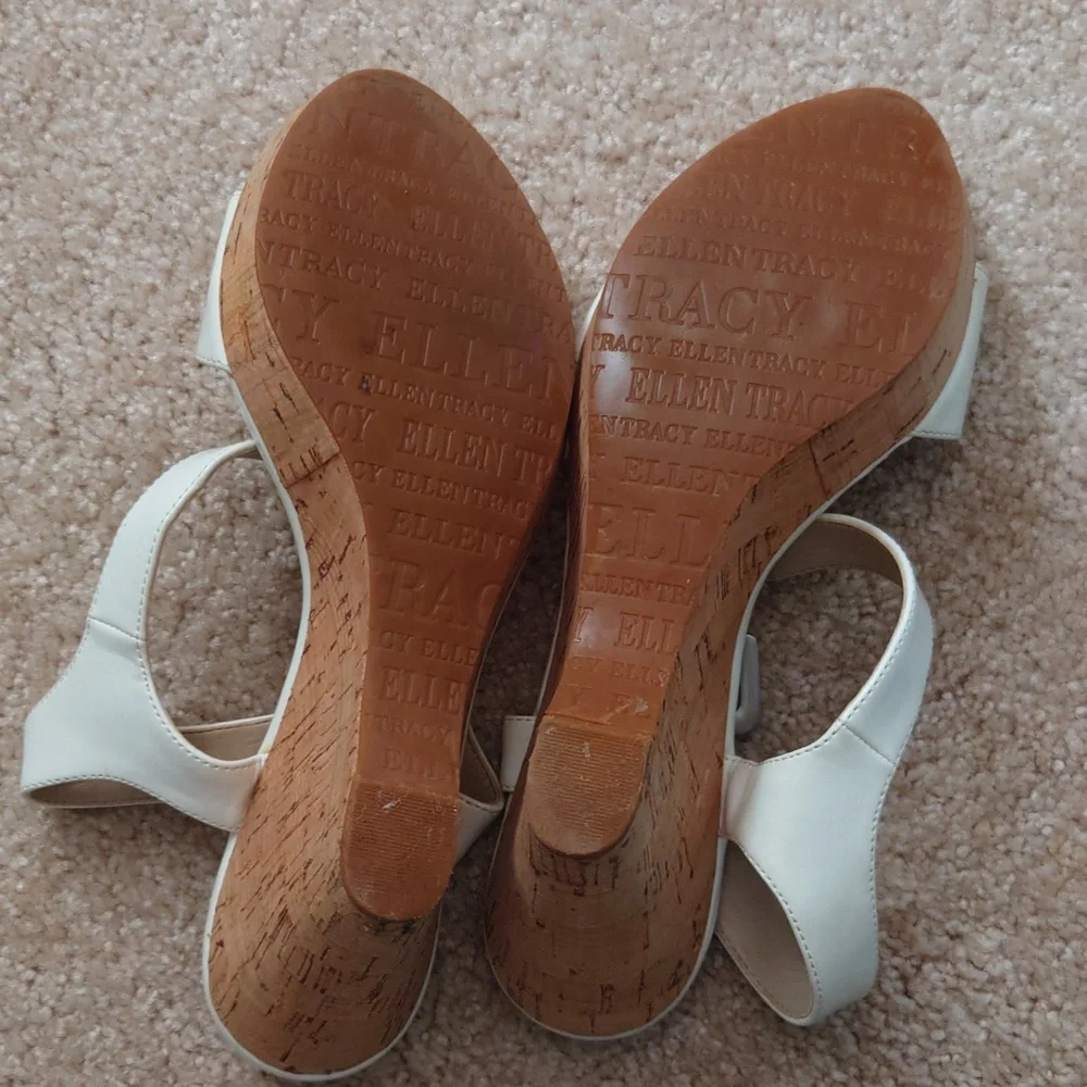 Ellen Tracy Patsy Sandals Size 7 - Picture 4 of 6